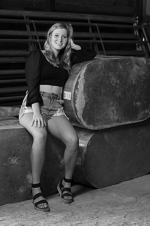 Indianapolis Senior Photographer | Connie Etter Photography -2069