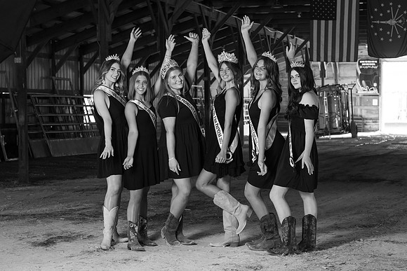 Indianapolis Senior Photographer | Connie Etter Photography -9915-2