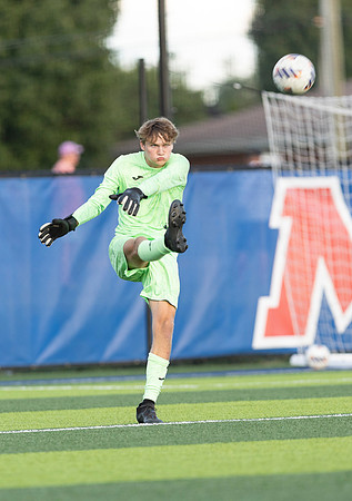 CONNIEETTERPHOTO BOYS SOCCER VS BSOUTH_21