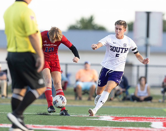 CONNIEETTERPHOTO BOYS SOCCER VS BSOUTH_29