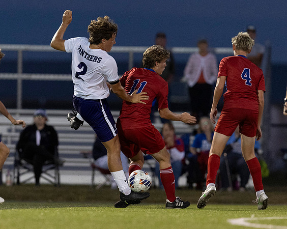 CONNIEETTERPHOTO BOYS SOCCER VS BSOUTH_50