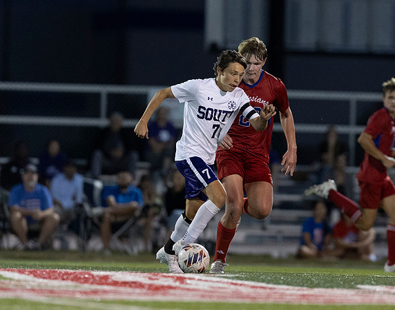 CONNIEETTERPHOTO BOYS SOCCER VS BSOUTH_52
