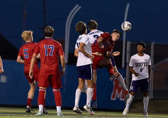 CONNIEETTERPHOTO BOYS SOCCER VS BSOUTH_51