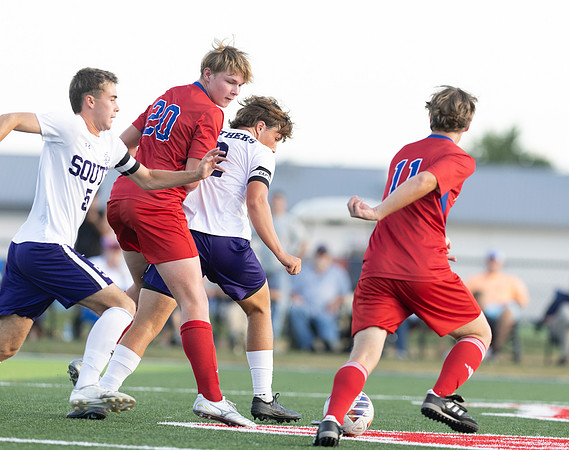 CONNIEETTERPHOTO BOYS SOCCER VS BSOUTH_81