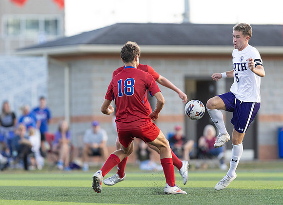 CONNIEETTERPHOTO BOYS SOCCER VS BSOUTH_88