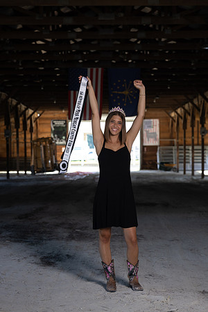 Indianapolis Senior Photographer | Connie Etter Photography -9683