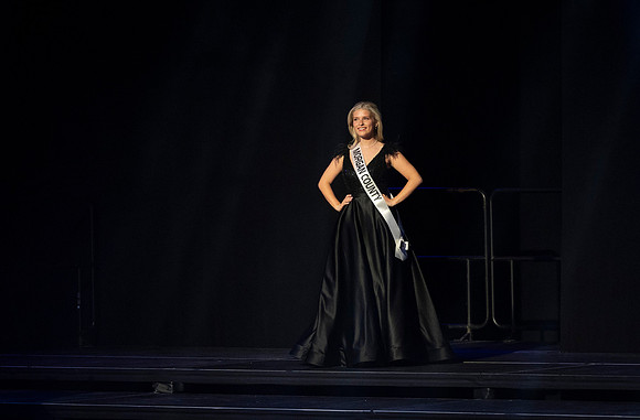 ConnieEtterPhotographyIndianaStateFairQueen2026_18