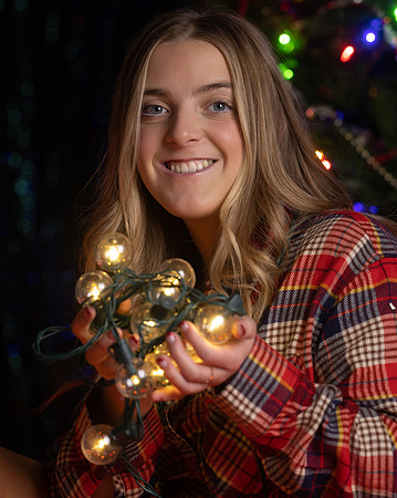 2024 senior HADLEY MADDOX CHRISTMAS -2-29
