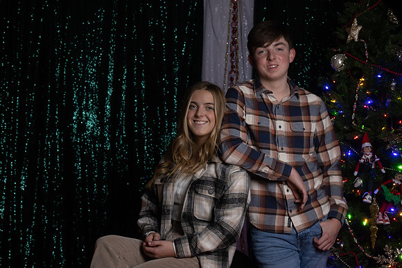 2024 senior HADLEY MADDOX CHRISTMAS -2-95