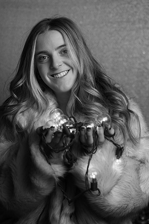 2024 senior HADLEY MADDOX CHRISTMAS -2-123