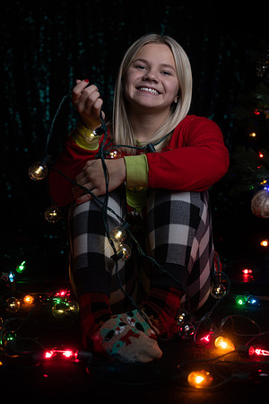 2024 senior CHRISTMAS -2-8