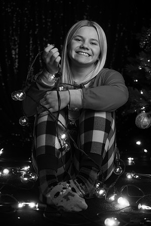 2024 senior CHRISTMAS -2-9