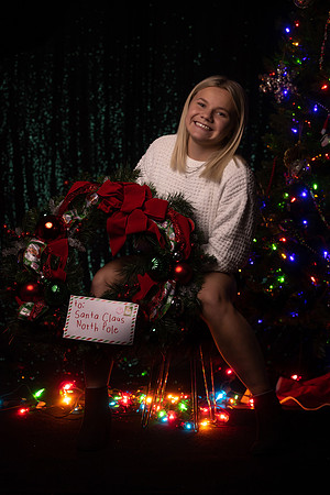2024 senior CHRISTMAS -2-46