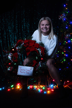 2024 senior CHRISTMAS -2-49