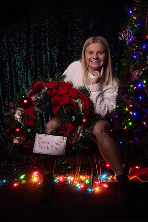 2024 senior CHRISTMAS -2-48