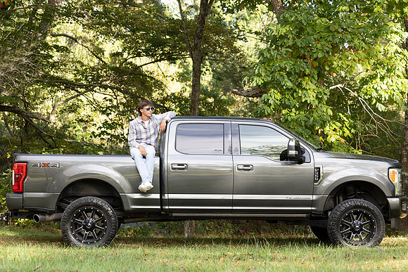 Indianapolis Senior Photographer - Connie Etter Photography-1511-@ConnieEtterPhoto