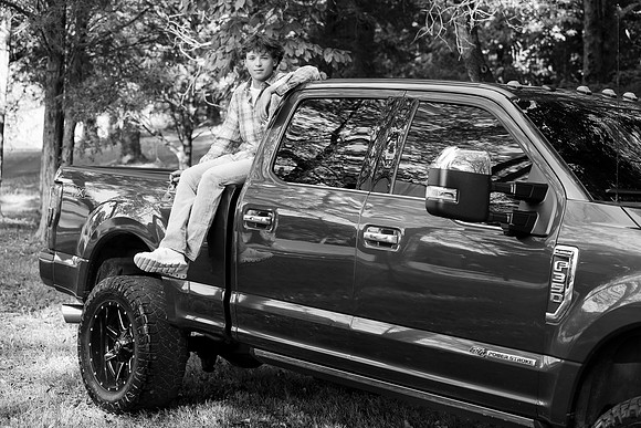 Indianapolis Senior Photographer - Connie Etter Photography-1539-@ConnieEtterPhoto