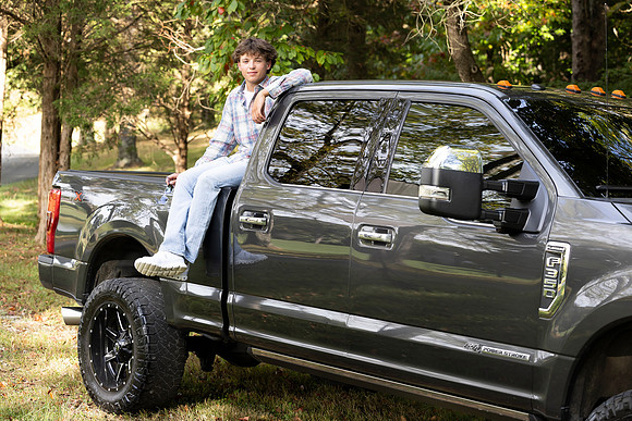 Indianapolis Senior Photographer - Connie Etter Photography-1540-@ConnieEtterPhoto