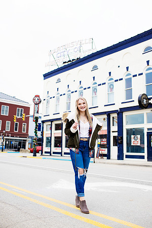 Indianapolis Senior Photographer | Connie Etter Photography-7244