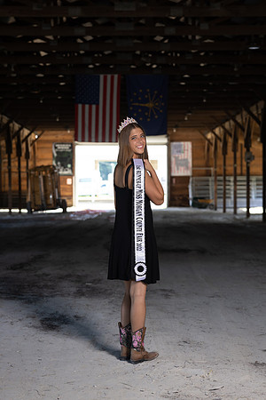 Indianapolis Senior Photographer | Connie Etter Photography -9681