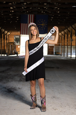 Indianapolis Senior Photographer | Connie Etter Photography -9694
