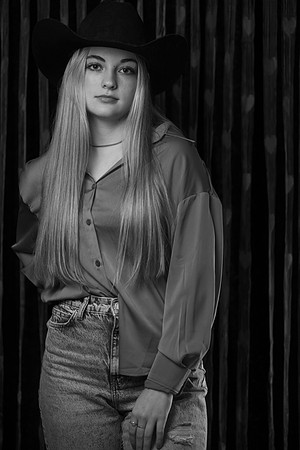 Indianapolis Senior Photographer | Connie Etter Photography-18