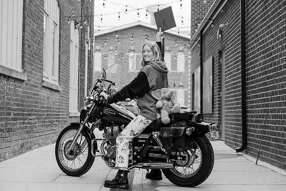 Indianapolis Senior Photographer Connie Etter Photography-2850