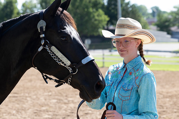 Indianapolis Senior Photographer Connie Etter Photography-3453