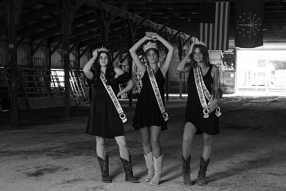 Indianapolis Senior Photographer | Connie Etter Photography -9883-2