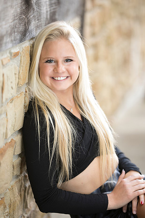 Indianapolis Senior Photographer | Connie Etter Photography 1 E72A2106