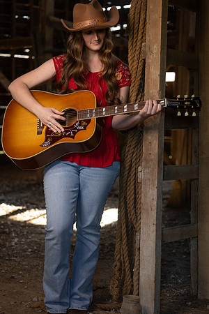Indianapolis Senior Photographer | Connie Etter Photography-2-139