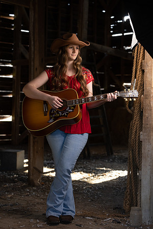 Indianapolis Senior Photographer | Connie Etter Photography-2-150