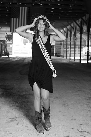 Indianapolis Senior Photographer | Connie Etter Photography -9766