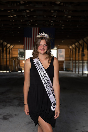Indianapolis Senior Photographer | Connie Etter Photography -9539