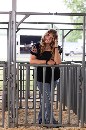 ALYSSA Indianapolis Senior Photographer | Connie Etter Photography-4767