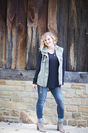 Indianapolis Senior Photographer Connie Etter Photography copyrighted-9914