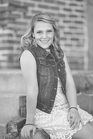 Indianapolis Senior Photographer | Connie Etter Photography -1500