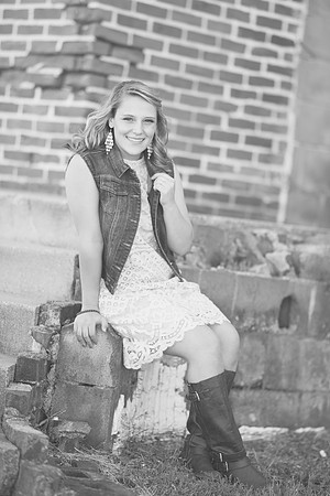 Indianapolis Senior Photographer | Connie Etter Photography -1507