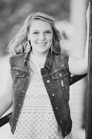 Indianapolis Senior Photographer | Connie Etter Photography -1509