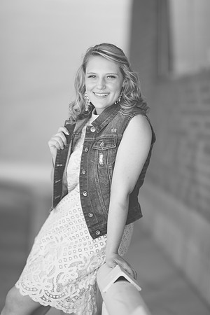 Indianapolis Senior Photographer | Connie Etter Photography -1519