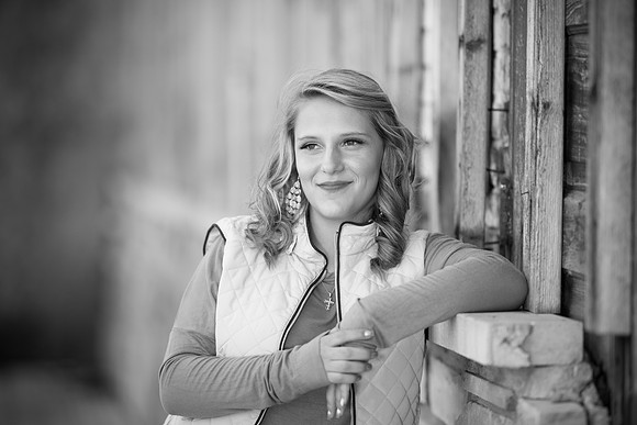 Indianapolis Senior Photographer | Connie Etter Photography -1600