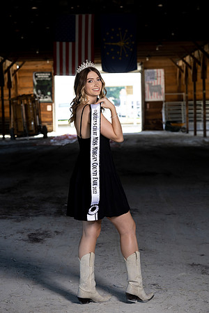 Indianapolis Senior Photographer | Connie Etter Photography -9615