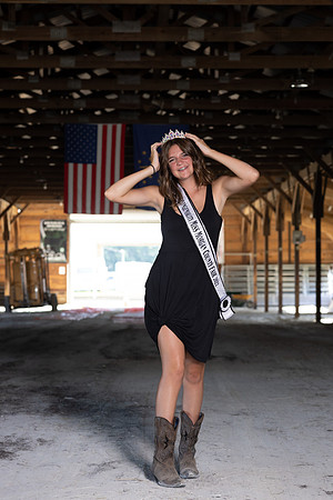 Indianapolis Senior Photographer | Connie Etter Photography -9769