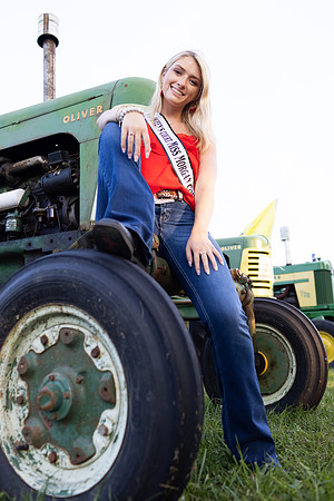 Indianapolis Senior Photographer | Connie Etter Photography-3919