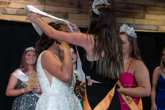 Indianapolis Senior Photographer | Connie Etter Photography -2-468