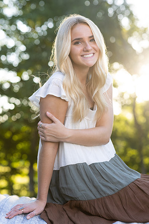 Indianapolis Senior Photographer | Connie Etter Photography 1-0189