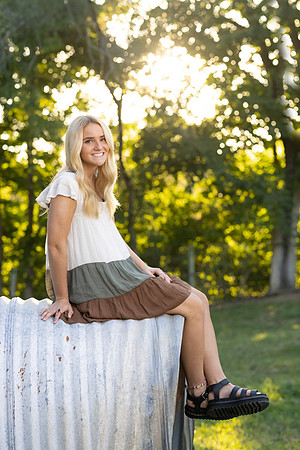 Indianapolis Senior Photographer | Connie Etter Photography 1-0182