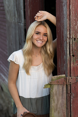 Indianapolis Senior Photographer | Connie Etter Photography 1-0221
