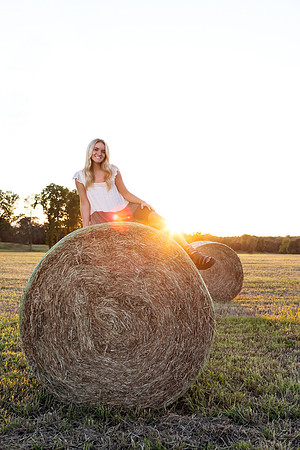 Indianapolis Senior Photographer | Connie Etter Photography 1-0267