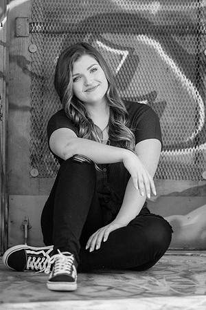 Indianapolis Senior Photographer | Connie Etter Photography-8890-2